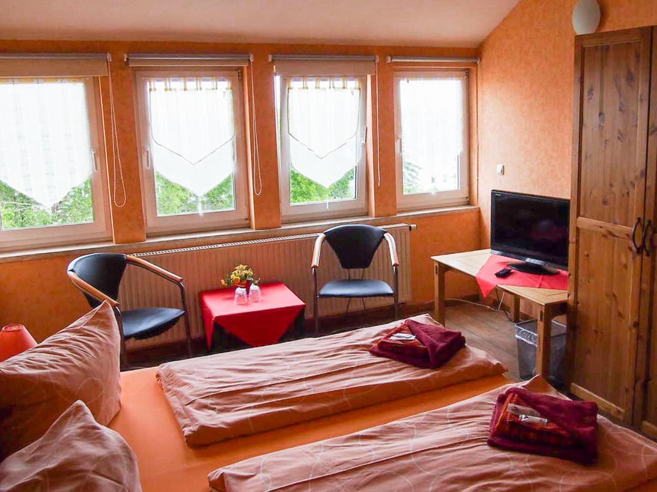 Pension Haus Saarland Oberhof  Buitenkant foto